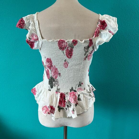 LoveShackFancy Compass Top Paradise Pink White Floral Smocked Ruffle Lace Sz M - Picture 4 of 6